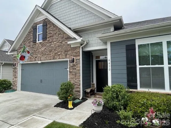 4450 Streamside Rd, Denver, NC 28037