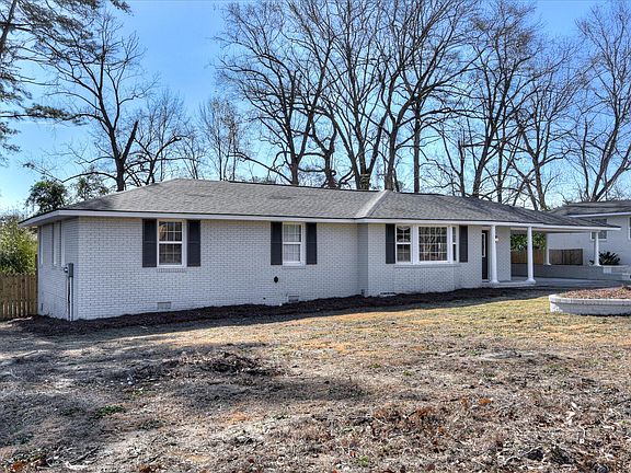 3rd image of 3322 Sandpiper Ln