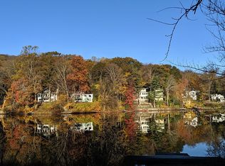 1792 Clinton Rd, Hewitt, NJ 07421