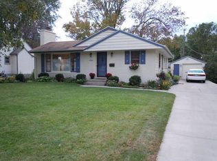4569 Grimes Ave N, Robbinsdale, MN 55422