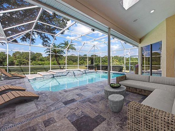 4th image of 8869 Misty Creek Dr