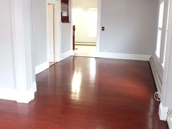 46 Mary St, Pawtucket, RI 02860