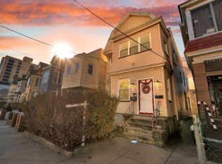 143 Pearsall Ave, Jersey City, NJ 07305