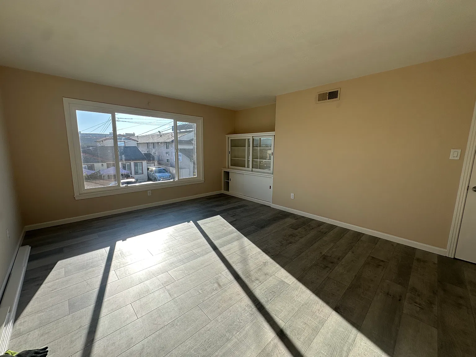 3 bed, $3,500 — Photo 3