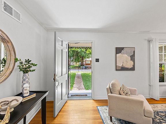 3rd image of 5250 Sequoia Ave