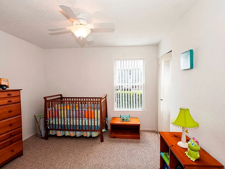 Cricket Club Apartments — Photo 9
