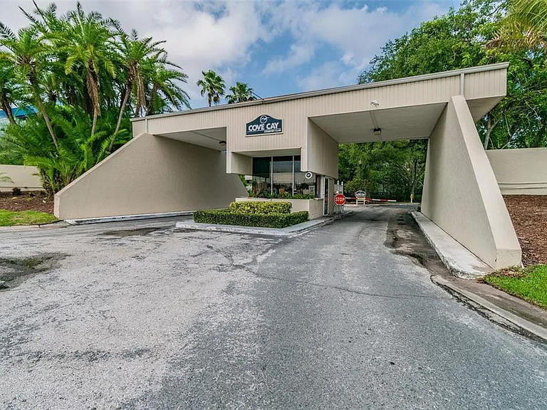 900 Cove Cay Dr #5F — Photo 66