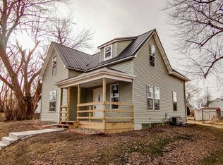 923 S 10th Ave, Marshalltown, IA 50158