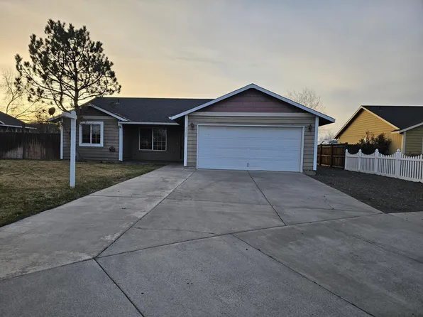 2225 NE Timberwolf Loop, Prineville, OR 97754