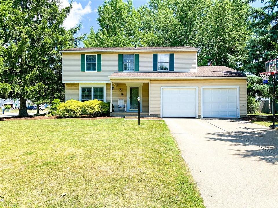 1st image of 707 Bonneybrook Ln