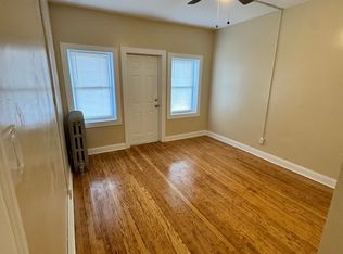 6950 S Vernon Ave #2, Chicago, IL 60637