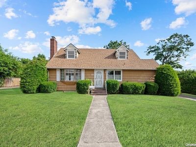 15 Gladiola Street, Patchogue, NY, 11772
