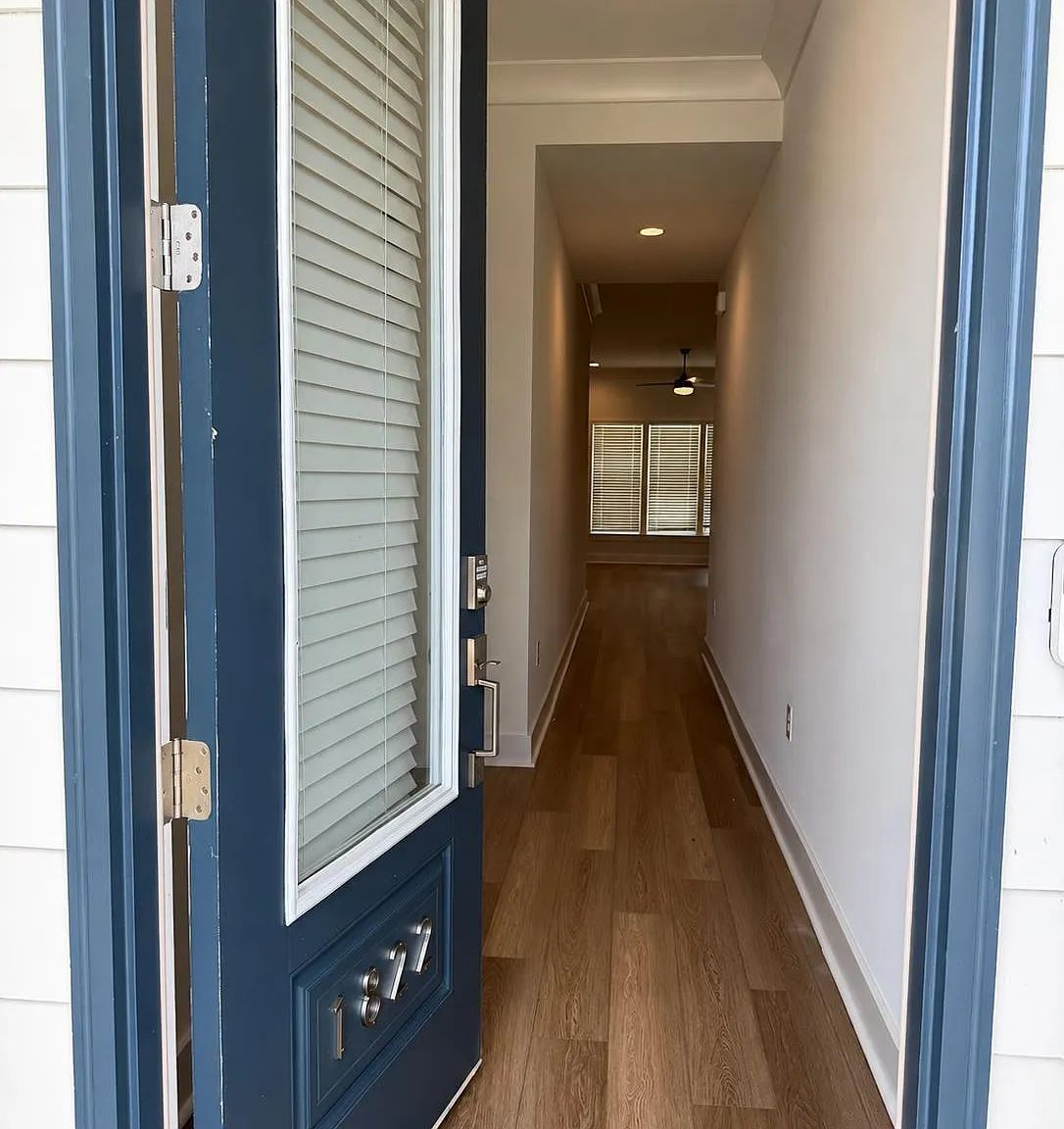 3 bed, 1789 sqft, $2,395 — Photo 2