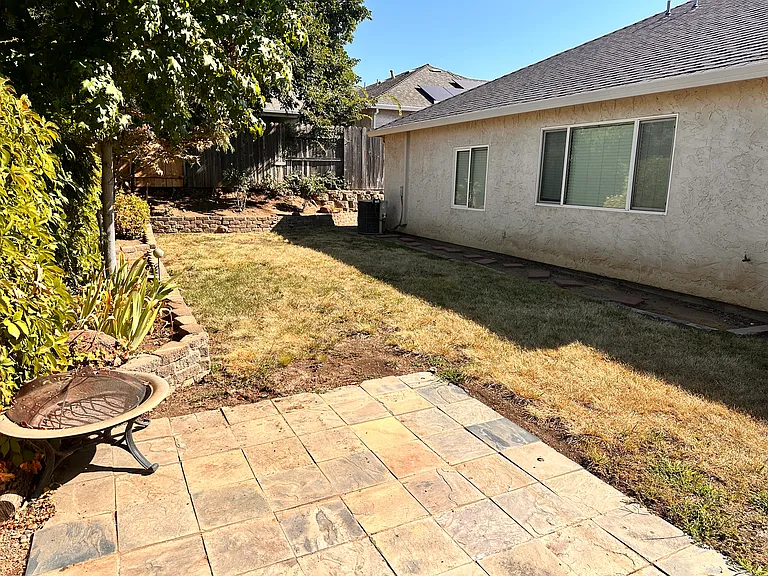 1218 Dog Leg Dr — Photo 12