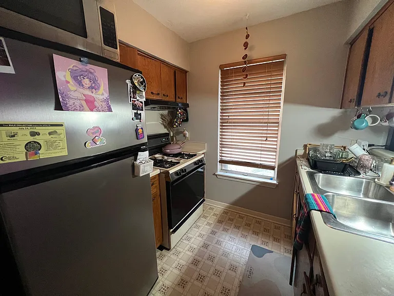 6907 Isabelle Dr — Photo 4