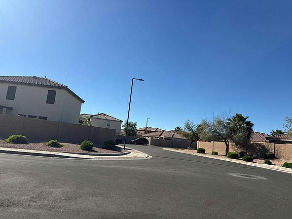 5th image of 2851 E Cherry Hills Dr