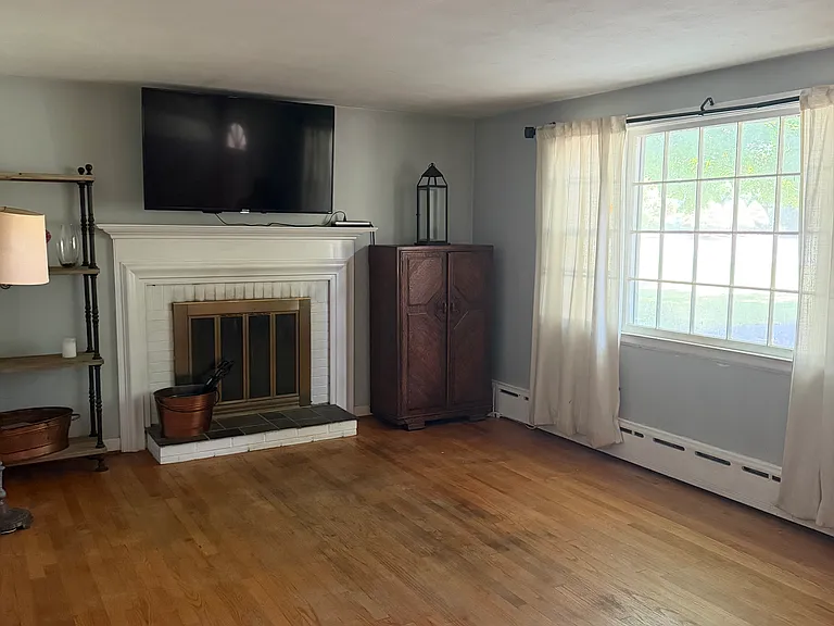 83 Burnham Rd — Photo 15