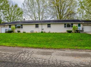 604 Malhaven St SW, Canton, OH 44706