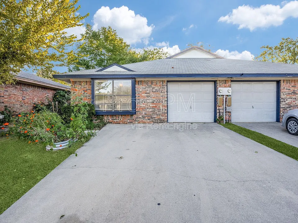 329 Casie Ct