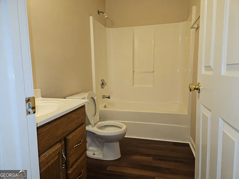 1210 Beaver Creek Dr #B — Photo 9