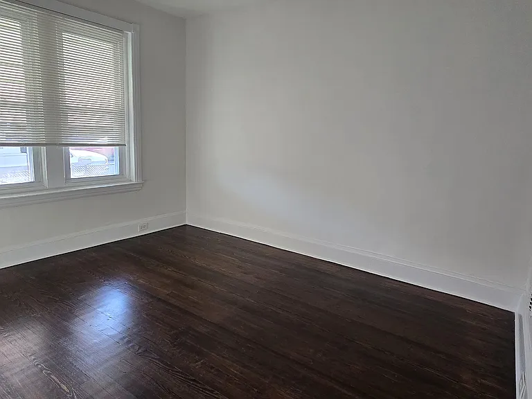 34 Maple St — Photo 5