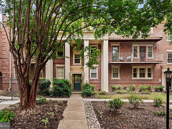2nd image of 1403 E Abingdon Dr APT 4