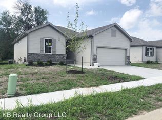 107 Samantha St, Raymore, MO 64083