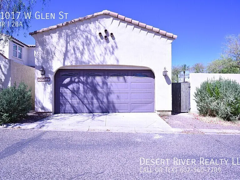 21017 W Glen St — Photo 2
