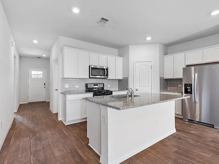 21020 Price Daniel Dr — Photo 7