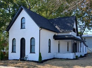 109 W Center St, London, OH 43140