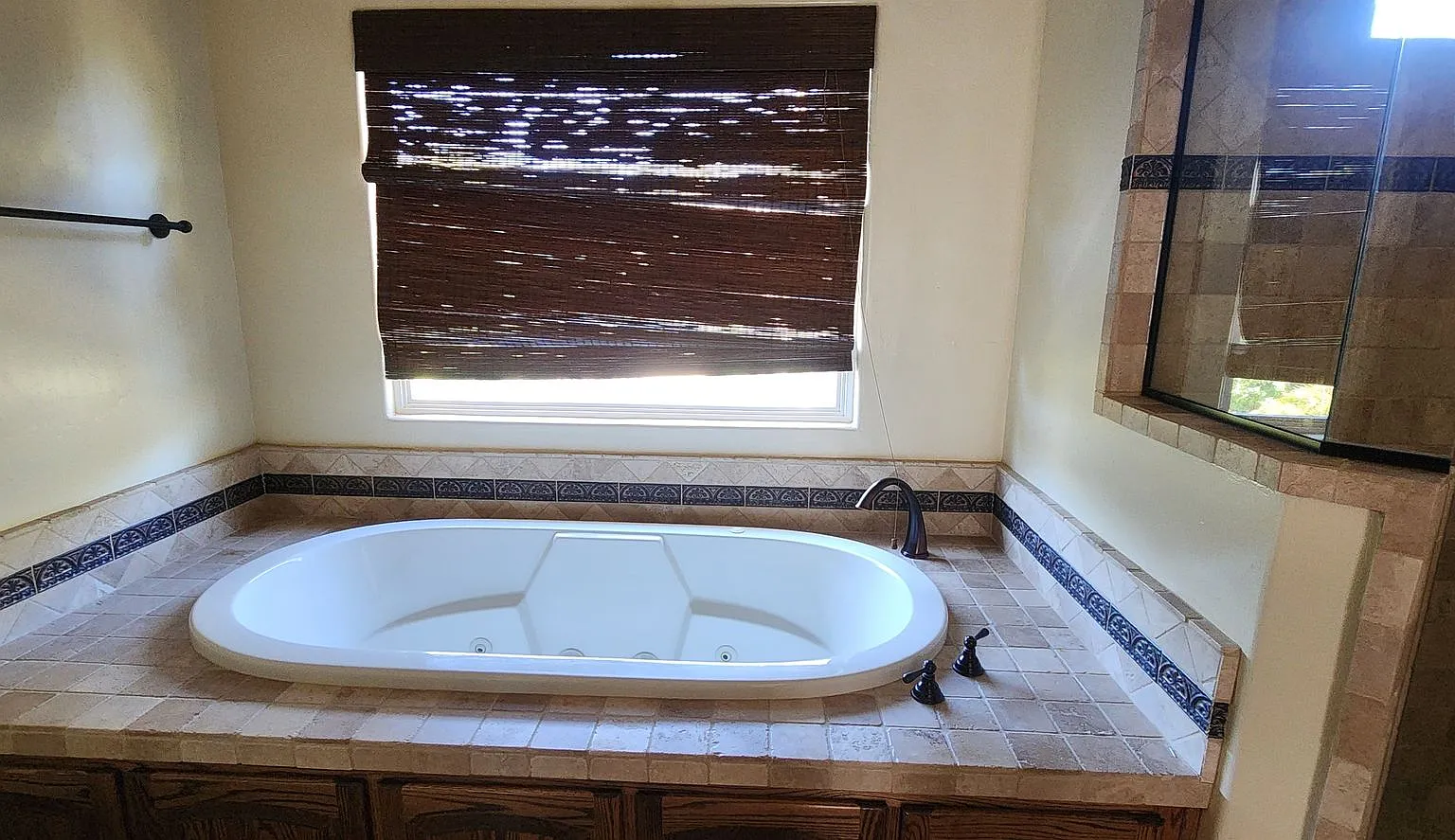 Large Grover Beach Home — Photo 3