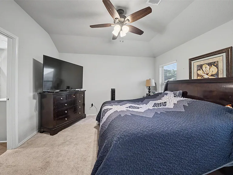 20815 Acorn Valley Dr — Photo 16