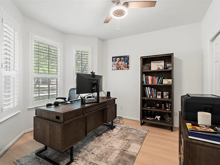 4710 Devonberry Ln — Photo 12