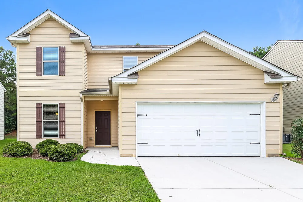 4 bed, 2.5 bath, 2498 sqft, $2,480 — Photo 1