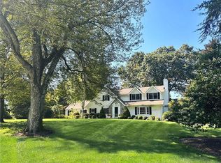 129 Devoe Rd, Chappaqua, NY 10514