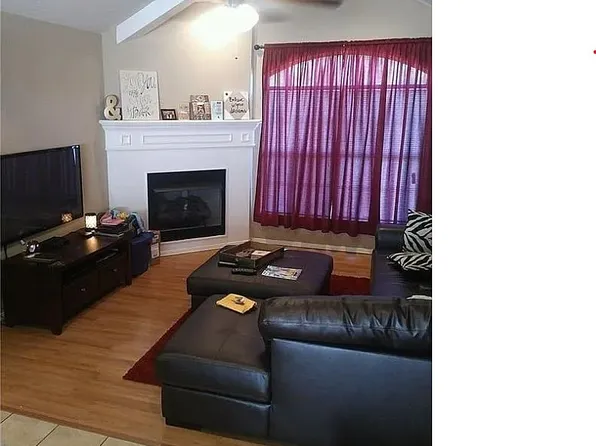 2624 N Valencia Ave, Fayetteville, AR 72703