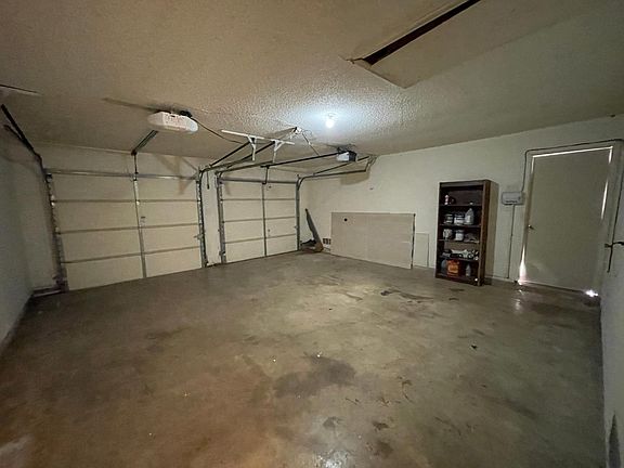 4th image of 2322 Park Cir