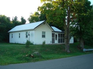 27 Mulberry St, Kingston, OH 45644