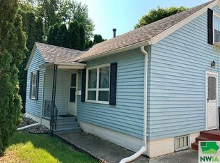 33 2nd Ave NE, Pocahontas, IA 50574