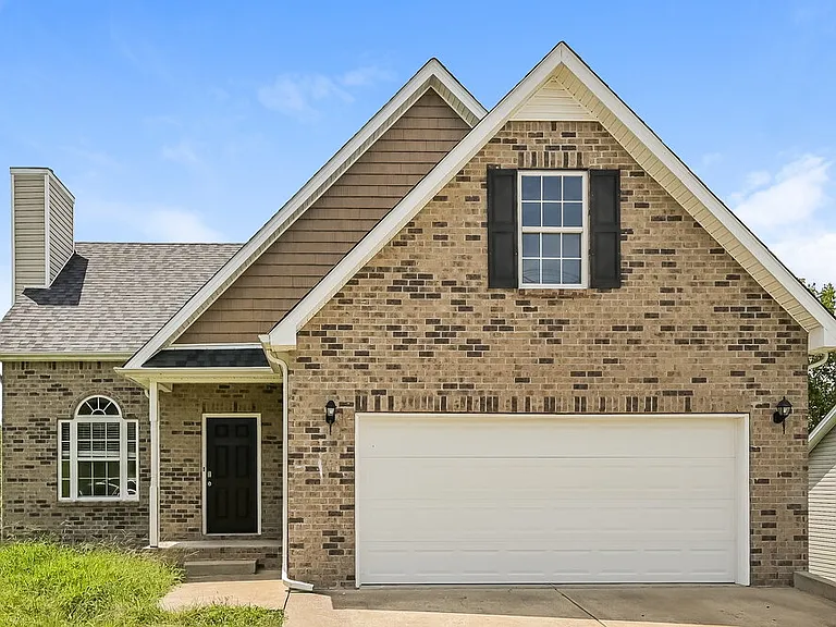 1108 Harmony Ln — Photo 1