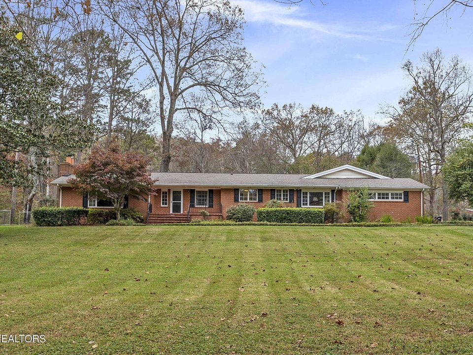 1st image of 2025 Woodson Dr