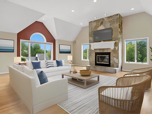 4th image of 53-2 Pine Hill Road