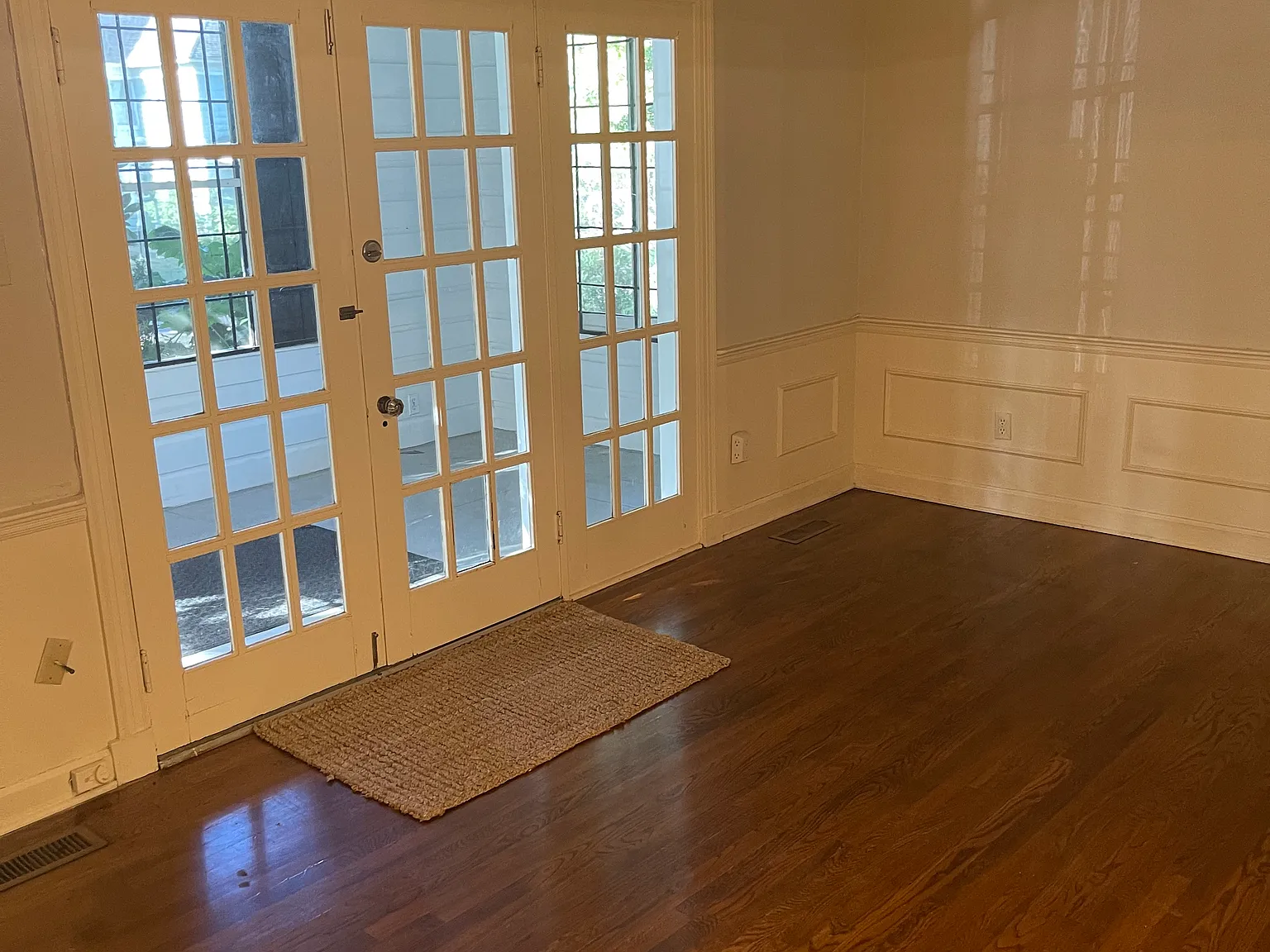 1688 Carruthers Pl — Photo 3