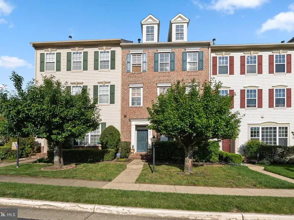 9227 Ribbon Falls Loop, Bristow, VA 20136