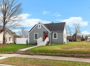 405 1st St, Sandstone, MN 55072