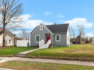 405 1st St, Sandstone, MN, 55072