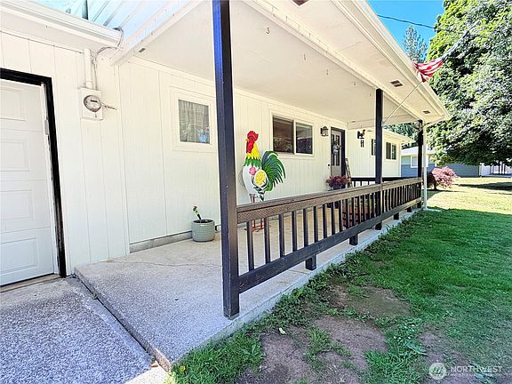 3rd image of 103 Garden Hill Road W