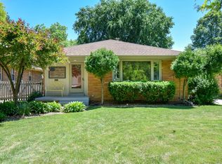 10143 W Sunset Ave, Wauwatosa, WI 53222