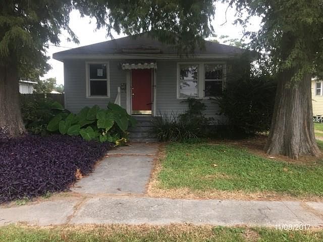 1st image of 637 Saint Joseph Ln