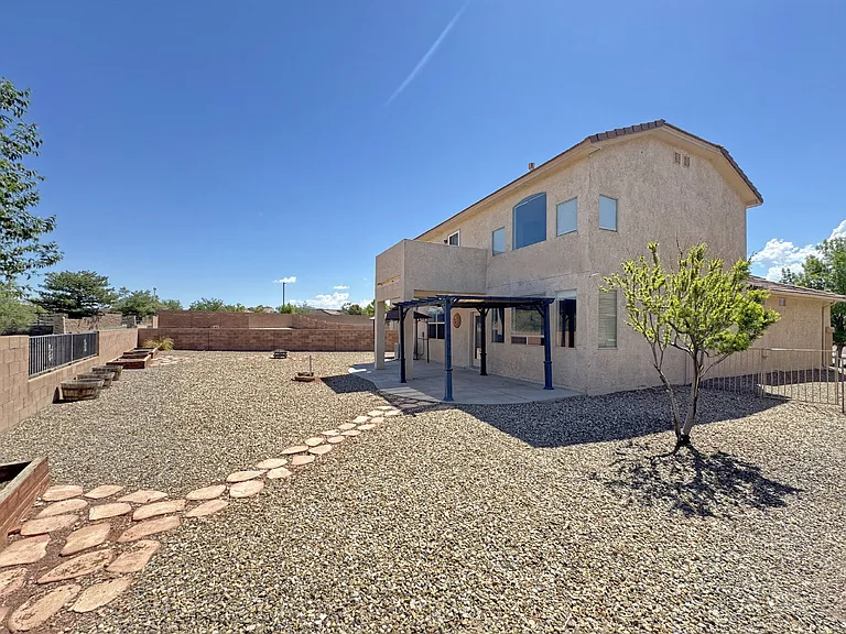 2036 Violeta Way SE — Photo 25